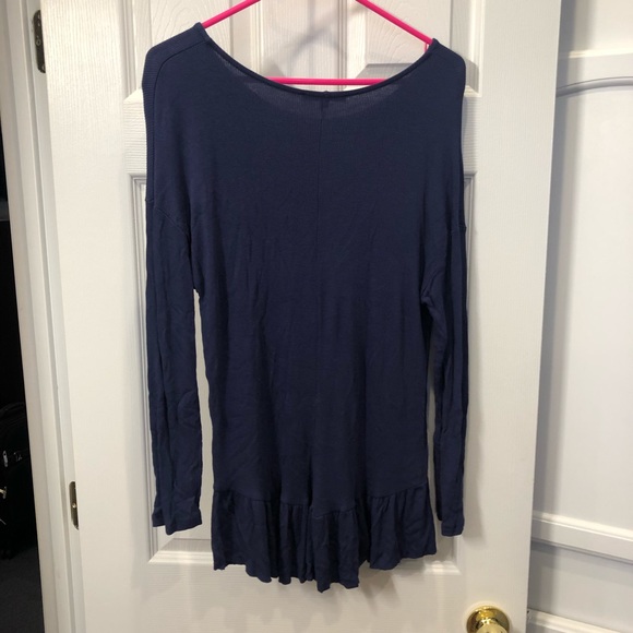 Top - Picture 2 of 2